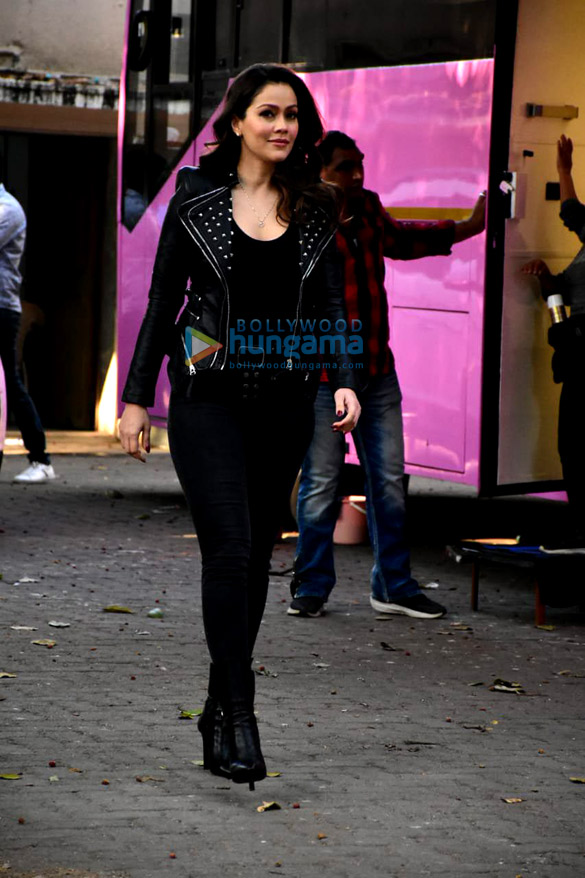 photos aayush sharma snapped promoting his film antim 4