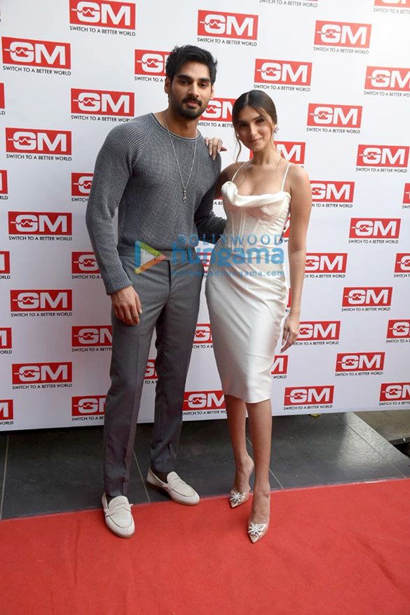 Photos: Ahan Shetty and Tara Sutaria snapped promoting Tadap at the GM Modular store Photos: Ahan Shetty and Tara Sutaria snapped promoting Tadap at the GM Modular store