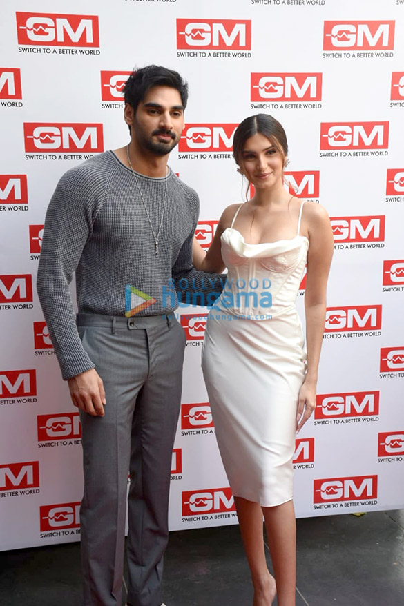 photos ahan shetty and tara sutaria snapped promoting tadap at the gm modular store 4