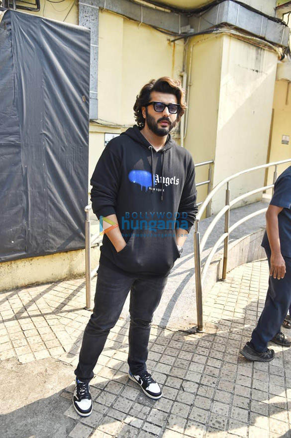 photos arjun kapoor snapped at pvr juhu 2
