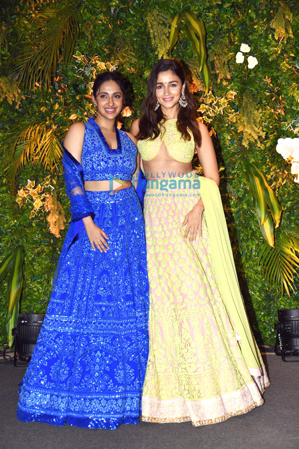 photos celebs grace anushka ranjan and aditya seals sangeet ceremony4 4