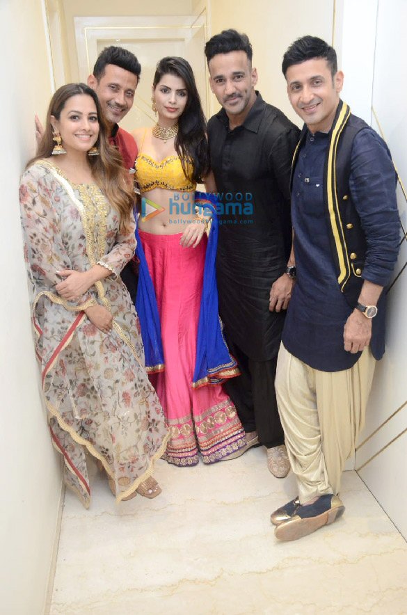 photos celebs grace meet bros diwali bash 2