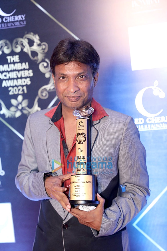photos celebs grace the mumbai achievers awards 2021 11