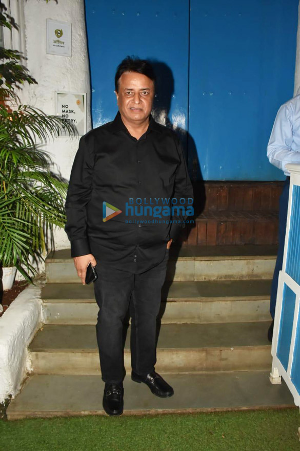 photos celebs snapped at kartik aaryans birthday bash 9