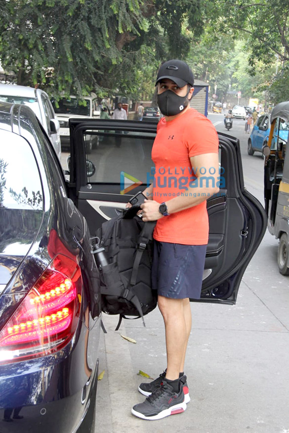 photos emraan hashmi spotted at the gym in khar 3