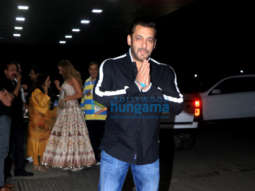 Photos: Salman Khan, Waluscha De Sousa, Aayush Sharma and others snapped at Sohail Khan’s house for Diwali party