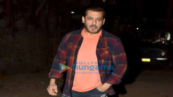 Photos: Salman Khan snapped during Antim – The Final Truth promotions at Mehboob Studio in Bandra