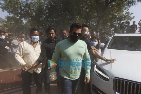 photos salman khan visits sabarmati ashram post the release of antim 2