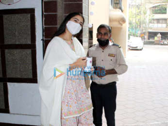 Photos: Sara Ali Khan spotted in Santacruz