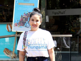 Photos: Sunny Leone spotted at Food Hall