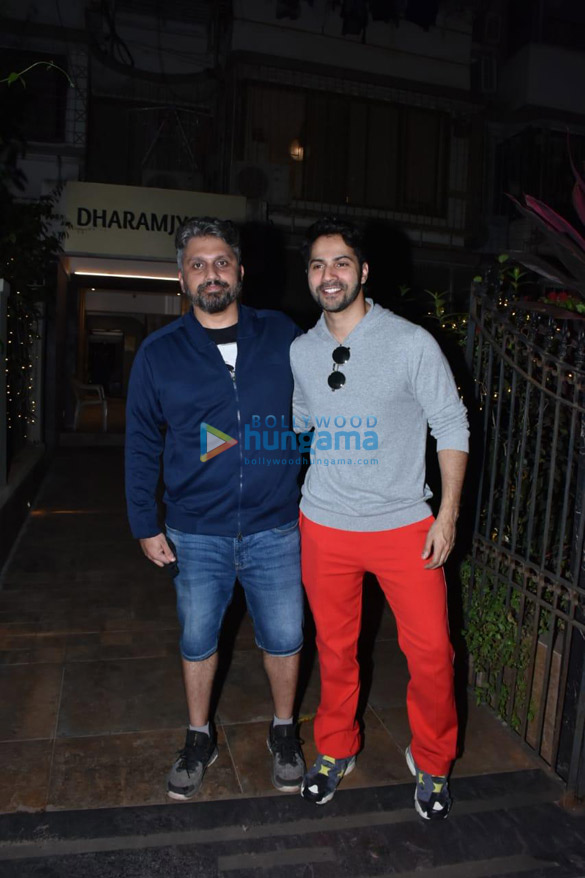 photos varun dhawan spotted at mohit suris office in bandra 1