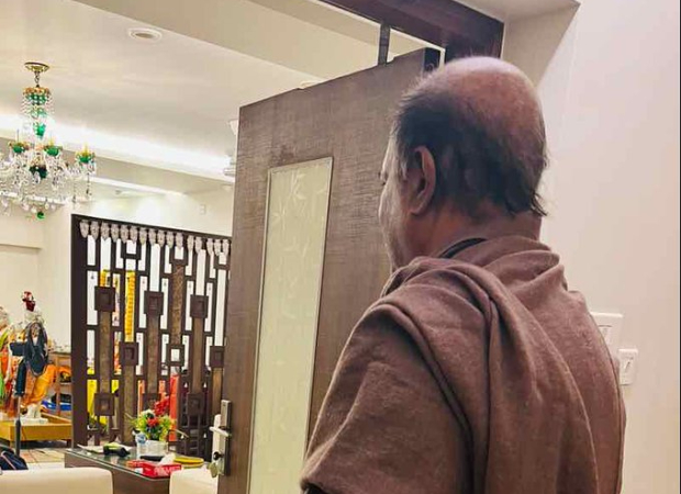 Rajinikanth returns home after carotid surgery, shares photo Rajinikanth returns home after carotid surgery, shares photo