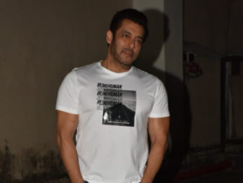 Salman Khan urges fans to not pour milk on Antim – The Final Truth posters, says ‘give it to someone needy’ Salman Khan urges fans to not pour milk on Antim – The Final Truth posters, says ‘give it to someone needy’
