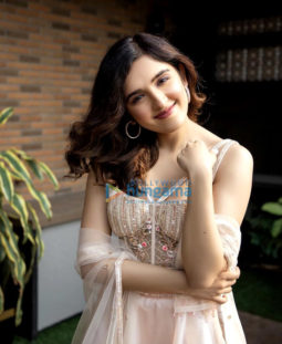 Celeb Photos Of Shirley Setia