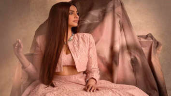 Sonam Kapoor Ahuja picks a quintessential modern and desi fusion piece for the Diwali season