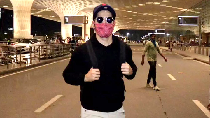 Spotted: Salman Khan, Varun Dhawan and Janhvi Kapoor at Mumbai Airport