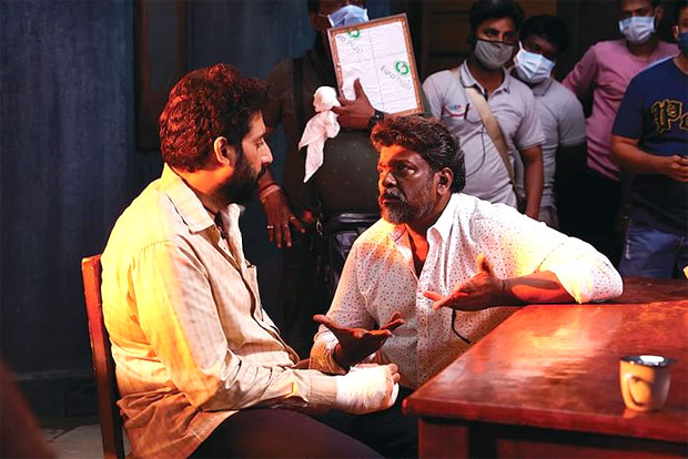 PICS: Abhishek Bachchan on the sets of the Hindi remake of Oththa Seruppu Size 7