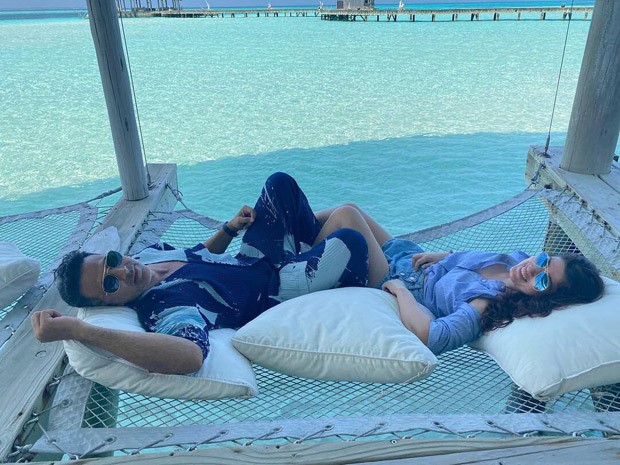Akshay Kumar wishes Twinkle Khanna on her birthday with their Maldives vacation photo