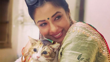 Anupamaa fame Rupali Ganguly strikes a pose with a stray cat as she wishes a ‘purrfect day’ to viewers