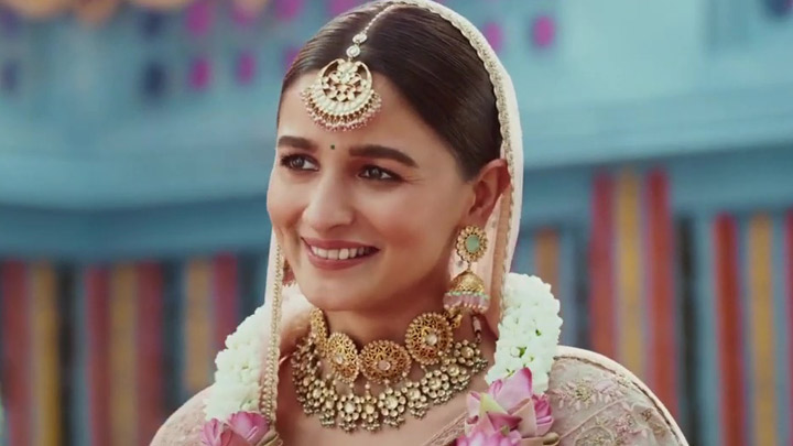 Cadbury Perk TVC | Alia Bhatt | Pavail Gulati | Ritviz | Udd Gaye Cadbury Perk TVC | Alia Bhatt | Pavail Gulati | Ritviz | Udd Gaye