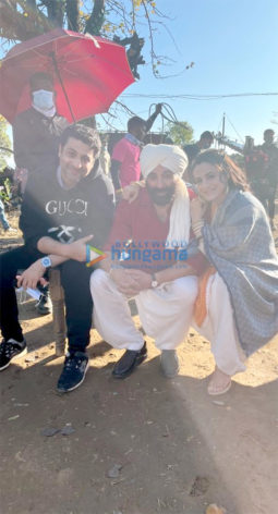 On The Sets From The Movie Gadar 2