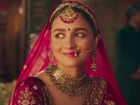 Alia Bhatt looked like a dream Bride in the commercial of Manyavar Mohey. |  Bridal lehenga collection, Indian bridal wear, Indian bridal lehenga