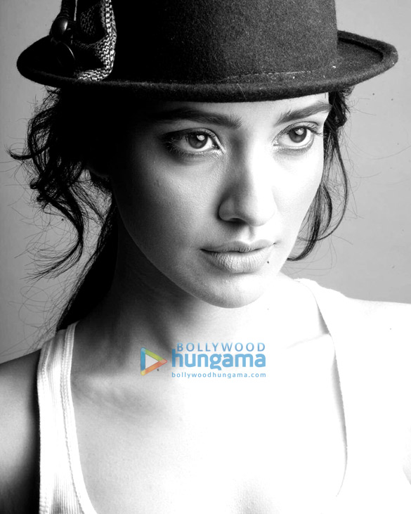 neha sharma 2 26