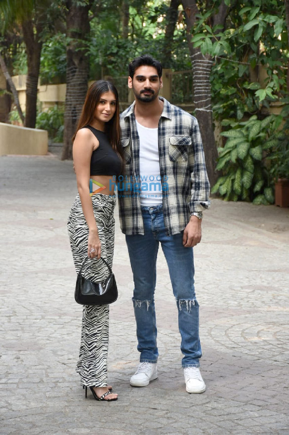 photos ahan shetty tara sutaria and milan luthria snapped at prime beach apartments juhu to celebrate tadap success2 2