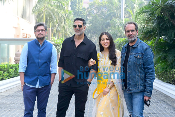 Photos: Akshay Kumar, Sara Ali Khan, Aanand L Rai promote Atrangi Re in Delhi