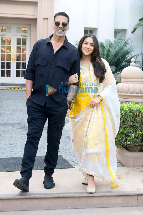 photos akshay kumar sara ali khan aanand l rai promote atrangi re in delhi 3