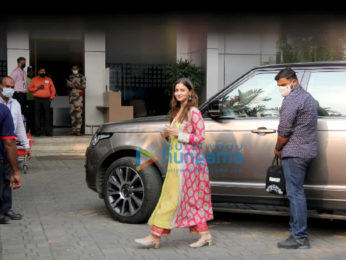 Photos: Alia Bhatt, Sara Ali Khan and Akshay Kumar snapped at Kalina airport