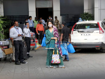 Photos: Alia Bhatt, Sara Ali Khan and Akshay Kumar snapped at Kalina airport