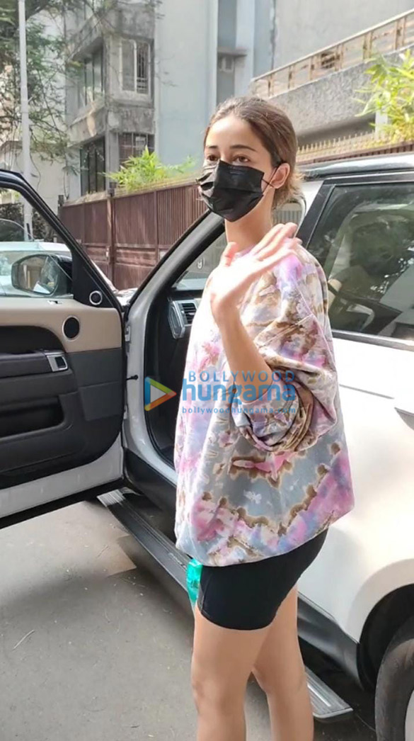 photos ananya panday spotted at anshuka yoga in bandra 3 8