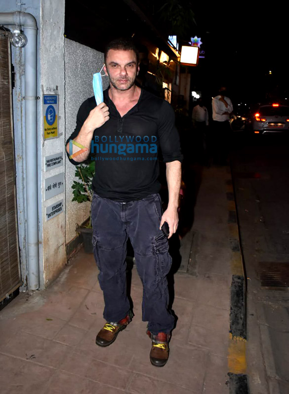 photos bhumi pednekar rashmika mandanna vijay deverakonda and sohail khan snapped in bandra 4