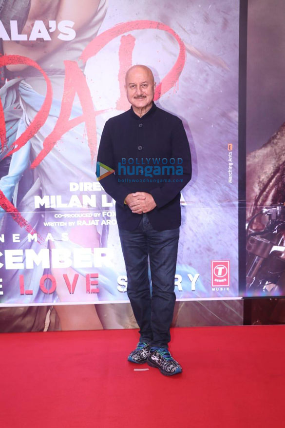 photos celebs grace the screening of tadap 9521 2