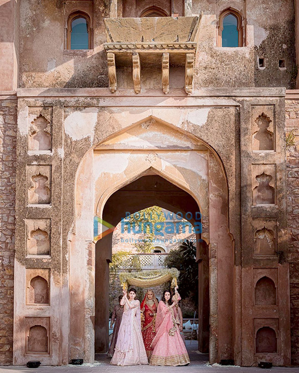 photos first pictures from katrina kaif and vicky kaushals wedding 5