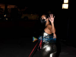 Photos: Malaika Arora spotted with her pet in Bandra