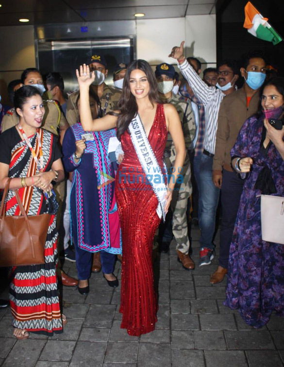 photos miss universe harnaaz sandhu returns to india 6