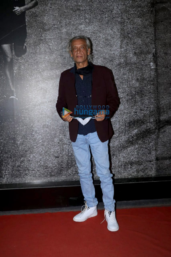 photos nawazuddin siddiqui vinod bhanushali sejal shah and others snapped in bandra 4
