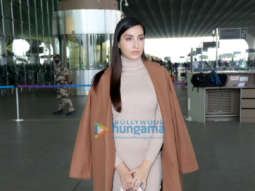 Photos: Nora Fatehi, Zareen Khan, Farhan Akhtar and others snapped at the airport