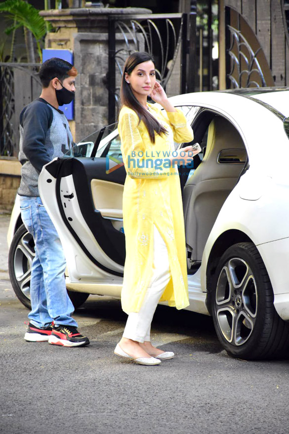photos nora fatehi spotted in bandra 2 2
