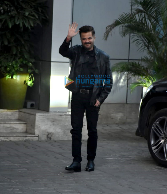 photos salman khan shilpa shetty and anil kapoor snapped at kalina airport 3