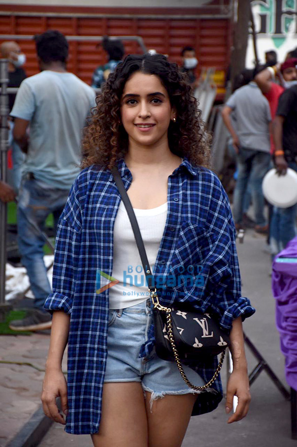 Photos: Sanya Malhotra spotted at Aaram Nagar post her ad shoot