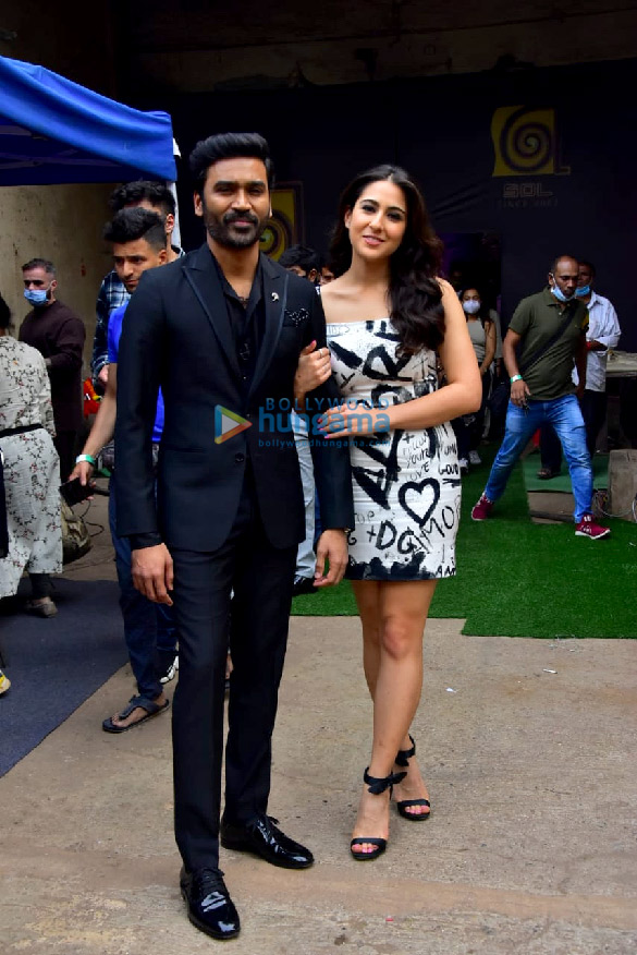 photos sara ali khan dhanush and karan johar snapped during the promotions of atrangi re 1