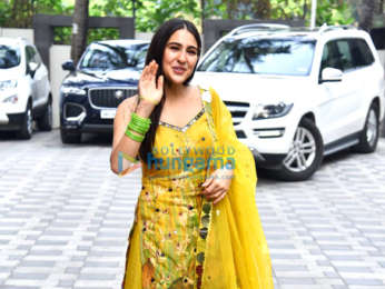 Photos: Sara Ali Khan spotted promoting Atrangi Re at T-Series office