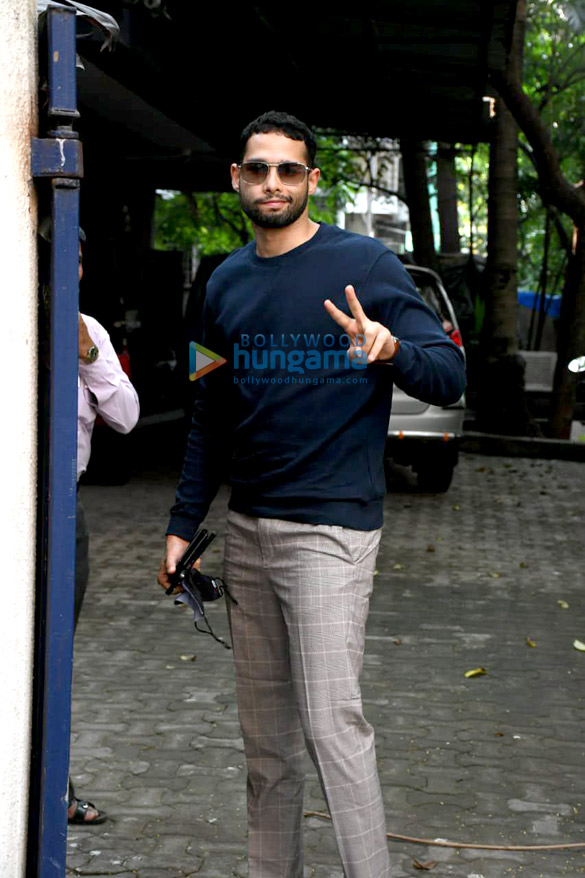 photos siddhant chaturvedi spotted at a dubbing studio in bandra 2 2