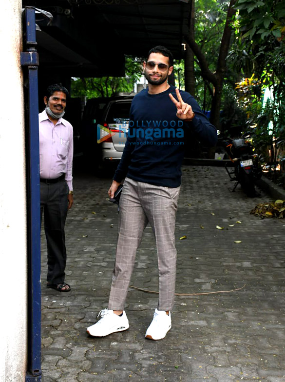 photos siddhant chaturvedi spotted at a dubbing studio in bandra 3 2