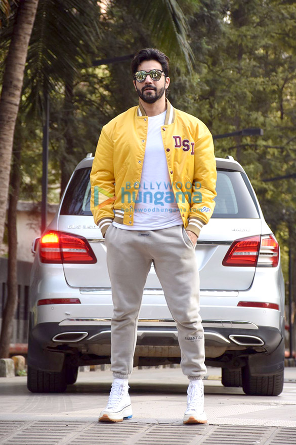 Photos: Varun Dhawan snapped at Dharma office in Andheri Photos: Varun Dhawan snapped at Dharma office in Andheri