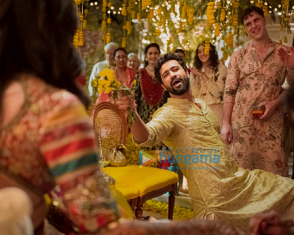photos vicky kaushal and katrina kaif snapped during their mehendi ceremony in rajasthan 3