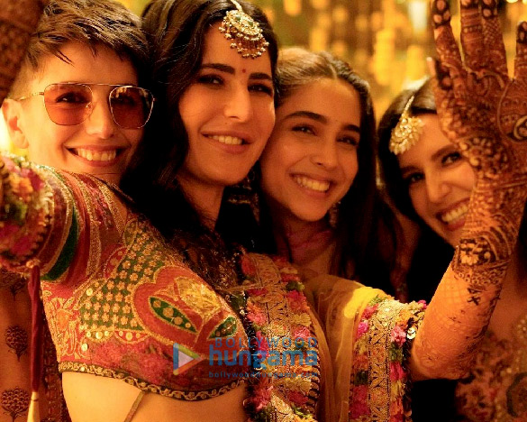 photos vicky kaushal and katrina kaif snapped during their mehendi ceremony in rajasthan1 2